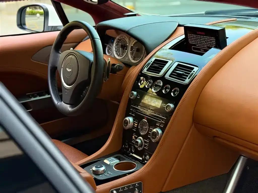2015 Rapide 6.0L S — миниатюра 19