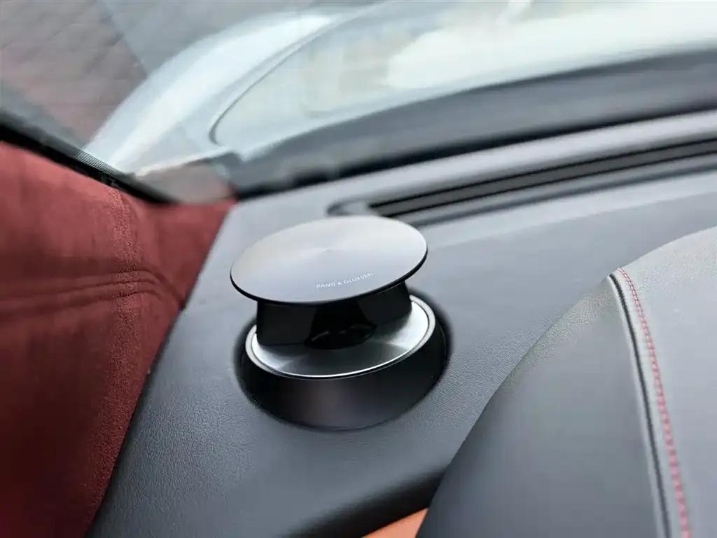 2015 Rapide 6.0L S — миниатюра 8
