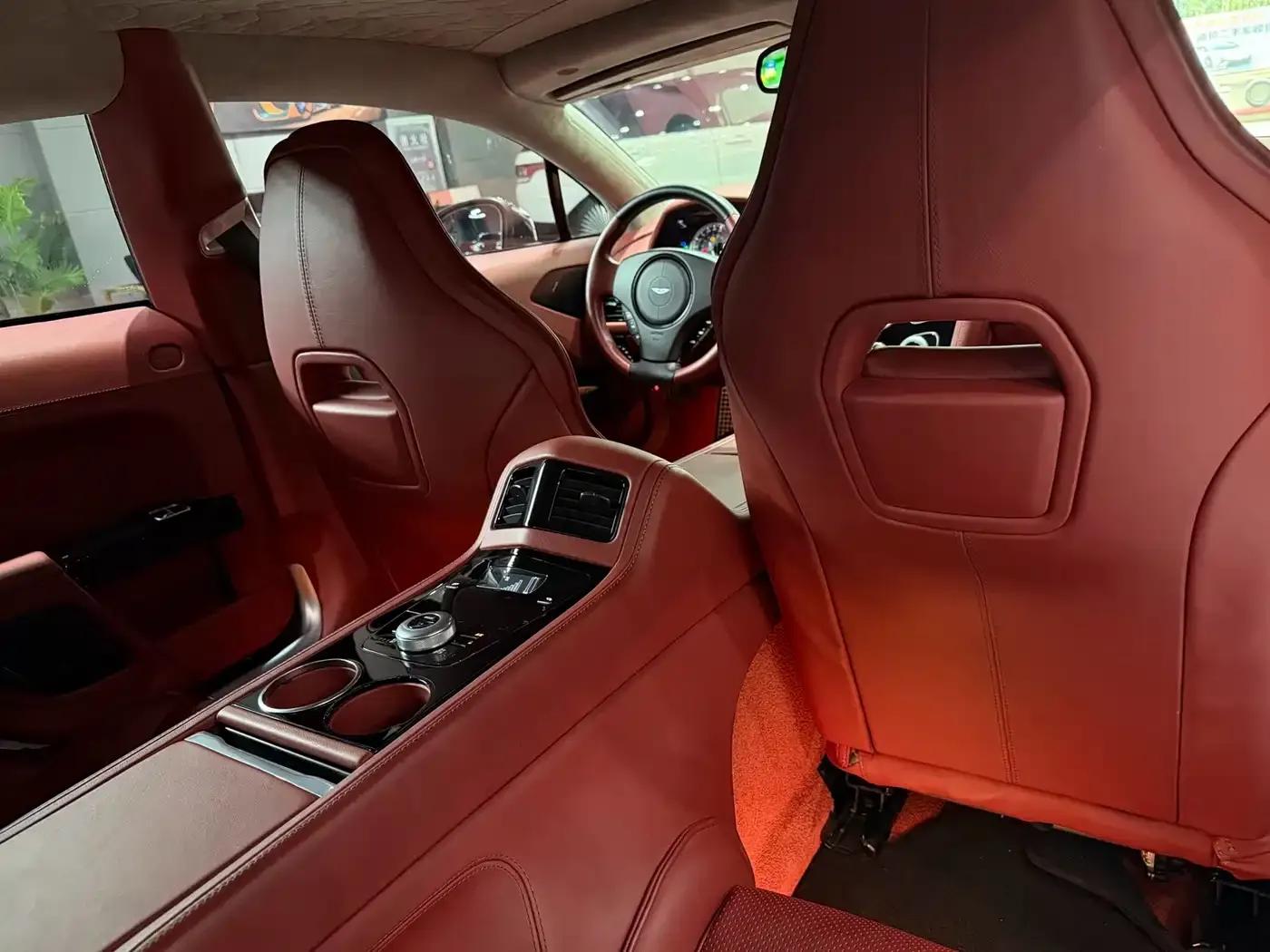 2017 Rapide 6.0L S — миниатюра 11