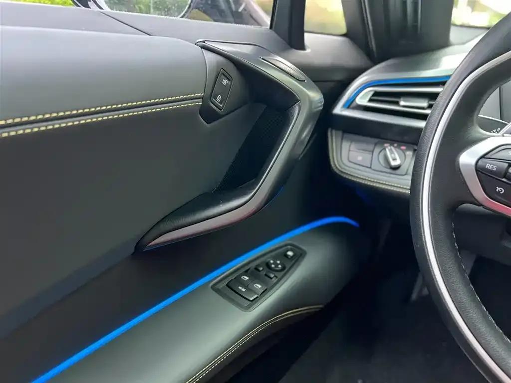BMW i8 2016 Proton Red Limited Edition — миниатюра 21