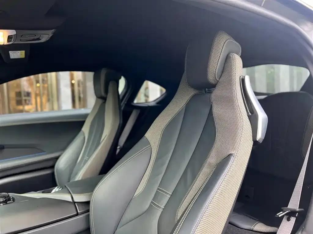 BMW i8 2016 Proton Red Limited Edition — миниатюра 23