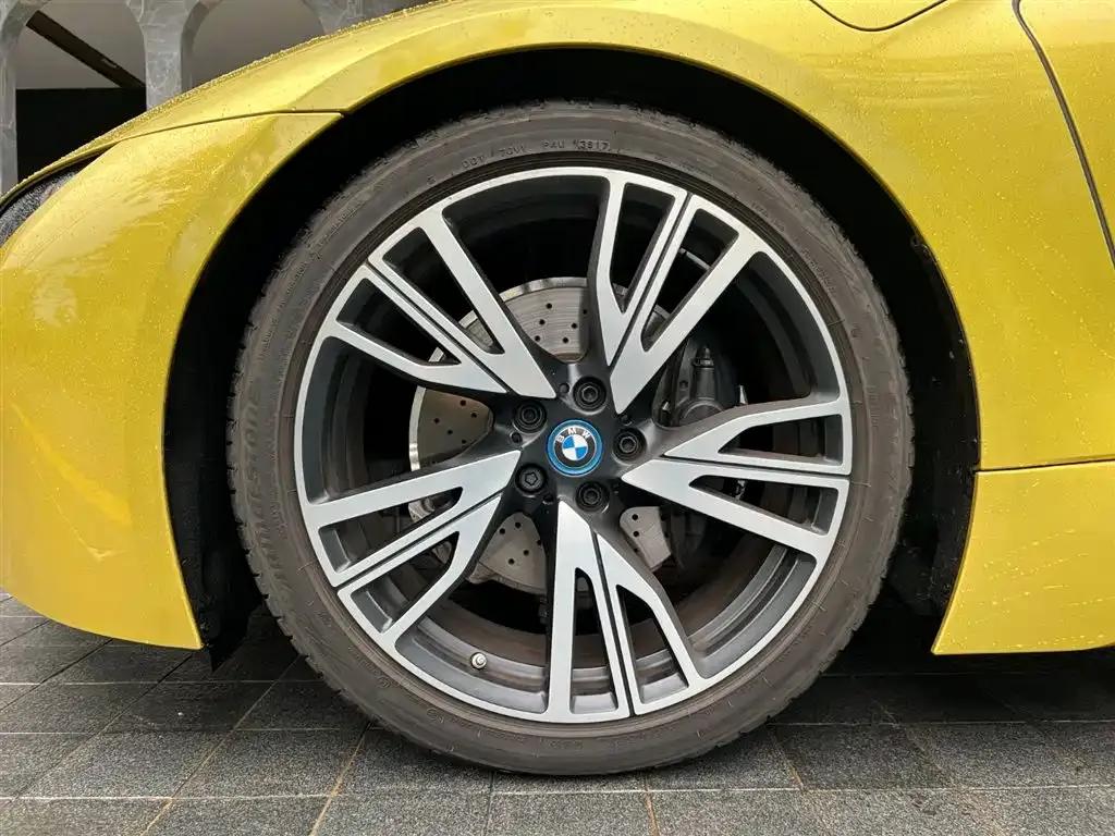 BMW i8 2016 Proton Red Limited Edition — миниатюра 10