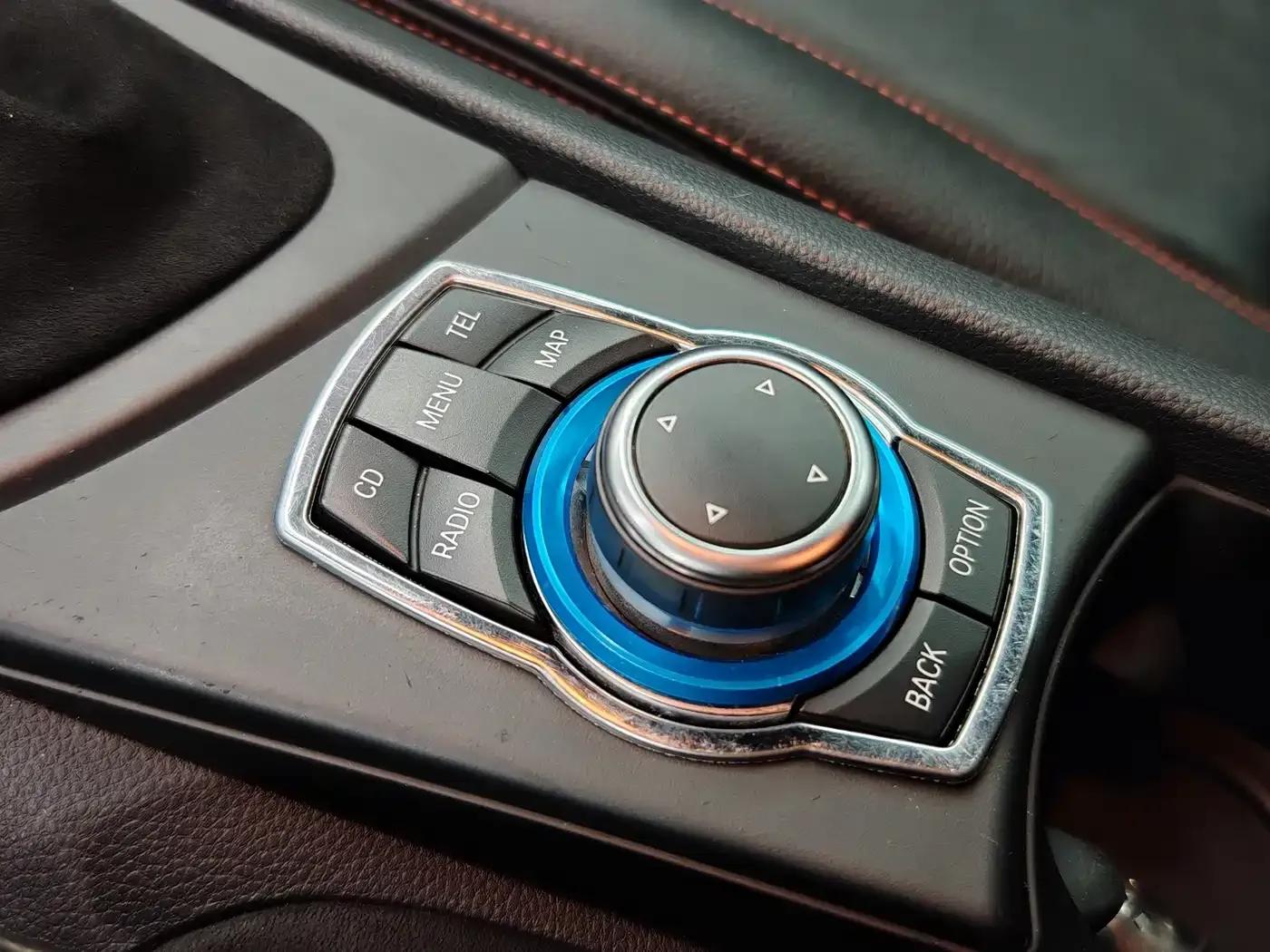 2011 BMW 1 Series M Coupe — миниатюра 21