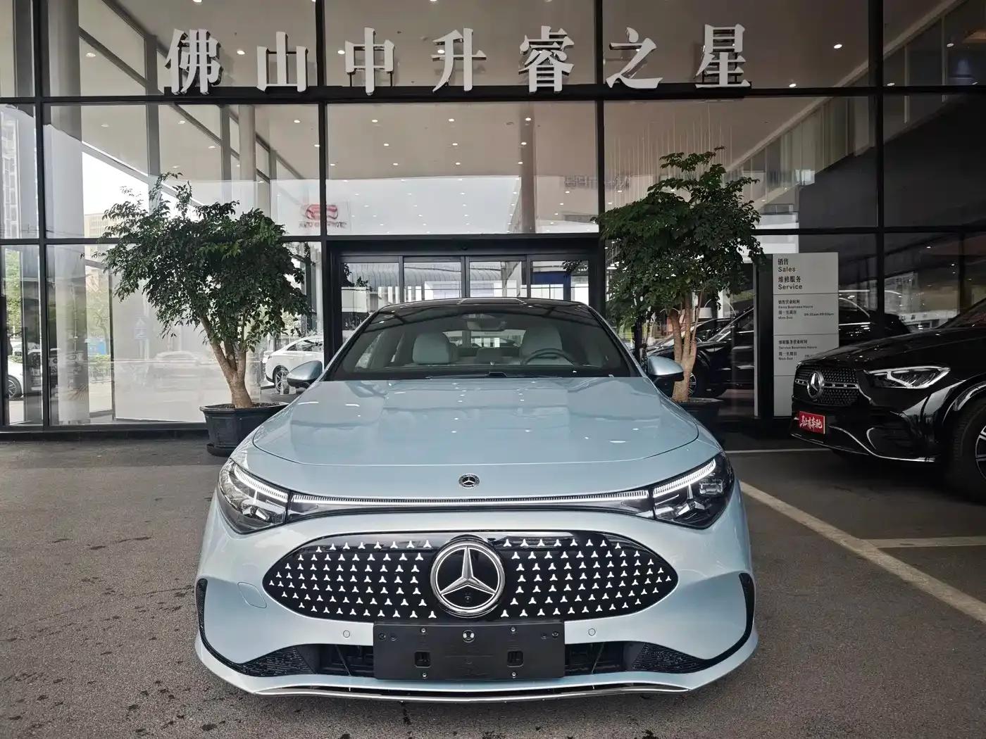 Mercedes-Benz CLA PHEV 2025 300L Extended Range Version — миниатюра 2