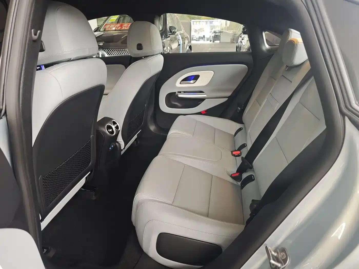 Mercedes-Benz CLA PHEV 2025 300L Extended Range Version — миниатюра 7