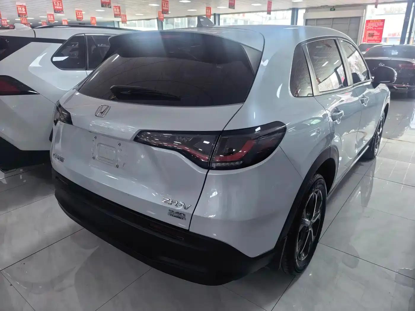 ZR-V 2022 1.5T CVT Elite Edition — миниатюра 13
