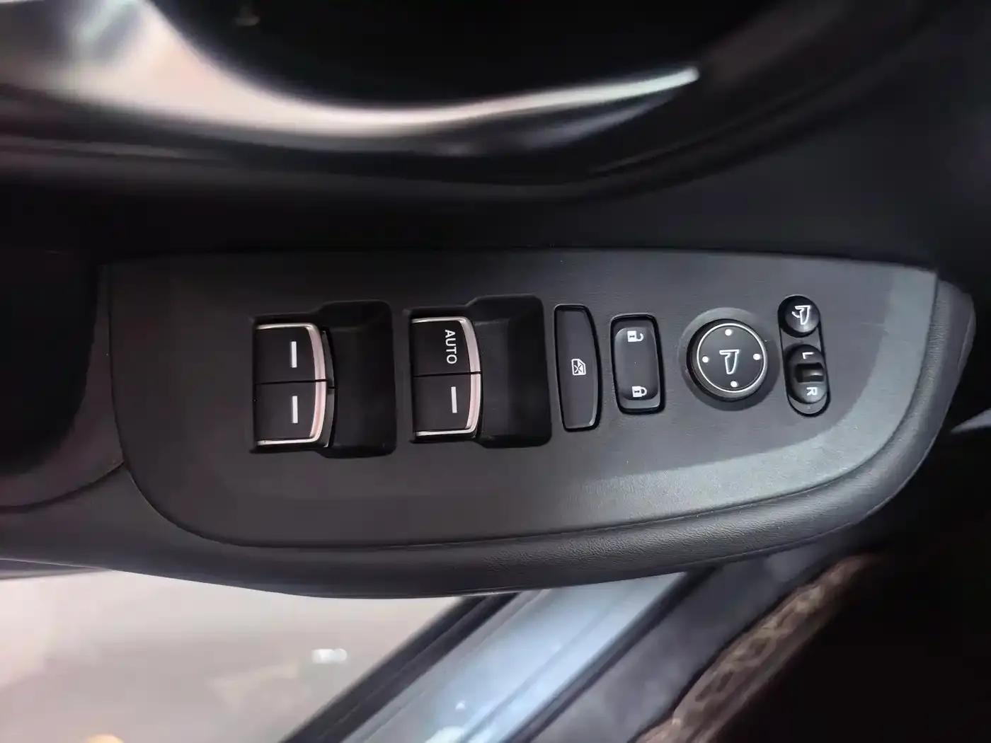 ZR-V 2022 1.5T CVT Elite Edition — миниатюра 5