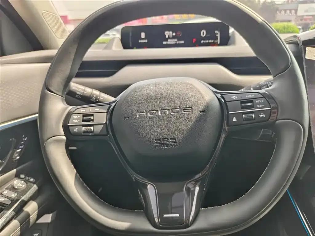 GAC Honda P7 2025 Rear-Wheel Drive Long Range Pro — миниатюра 9