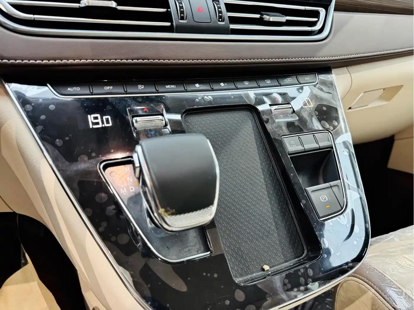 Bestune M9 2023 2.0T Premium Edition — миниатюра 15
