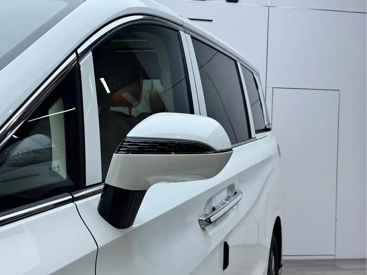 Bestune M9 2023 2.0T Premium Edition — миниатюра 24