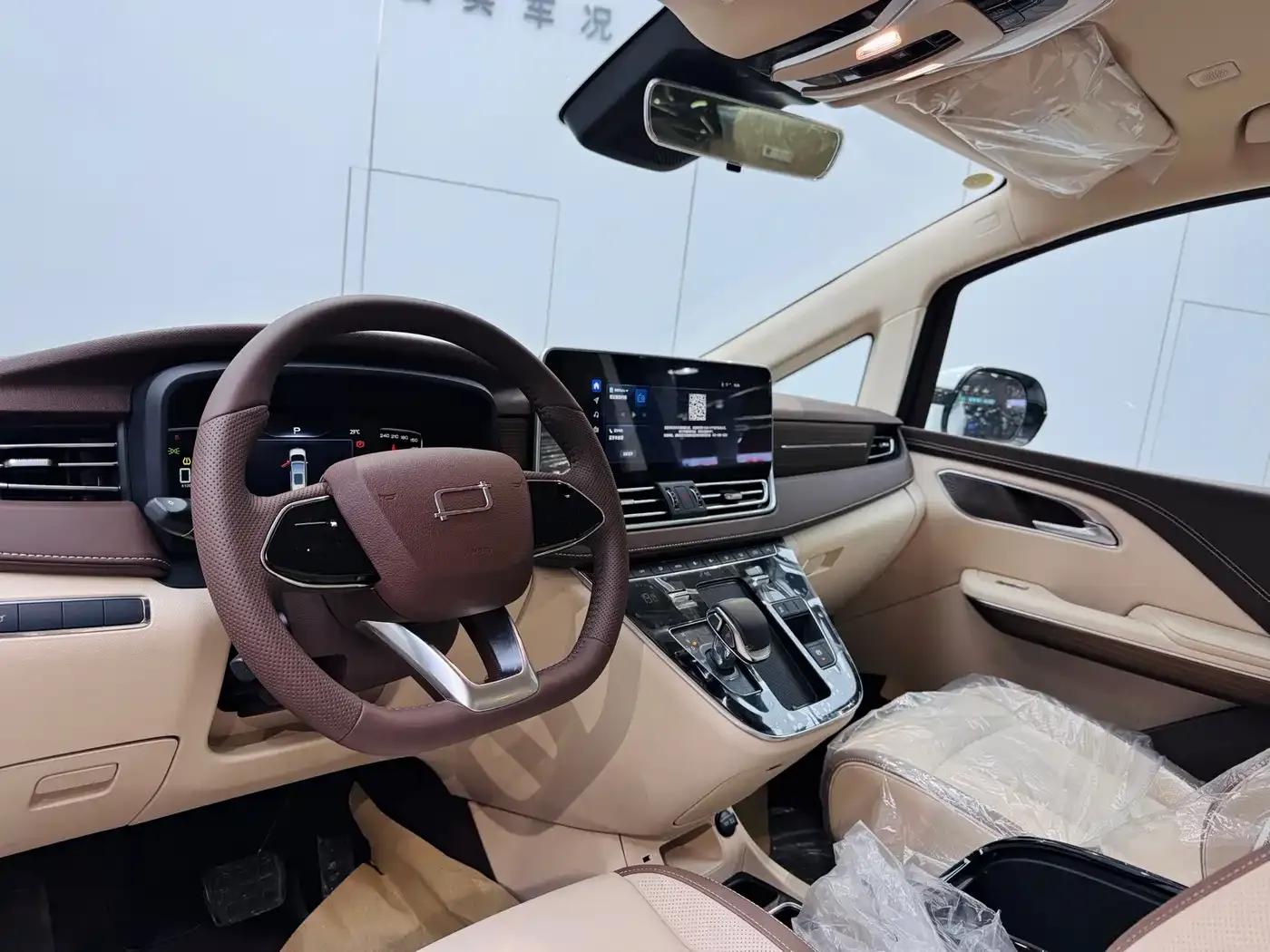 Bestune M9 2023 2.0T Premium Edition — миниатюра 8