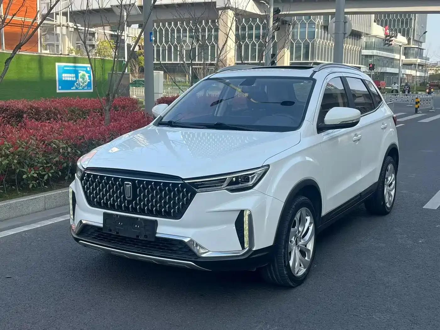 Bestune T33 2019 1.6L Automatic Connected Smart Edition (National VI Emission Standard) — миниатюра 1