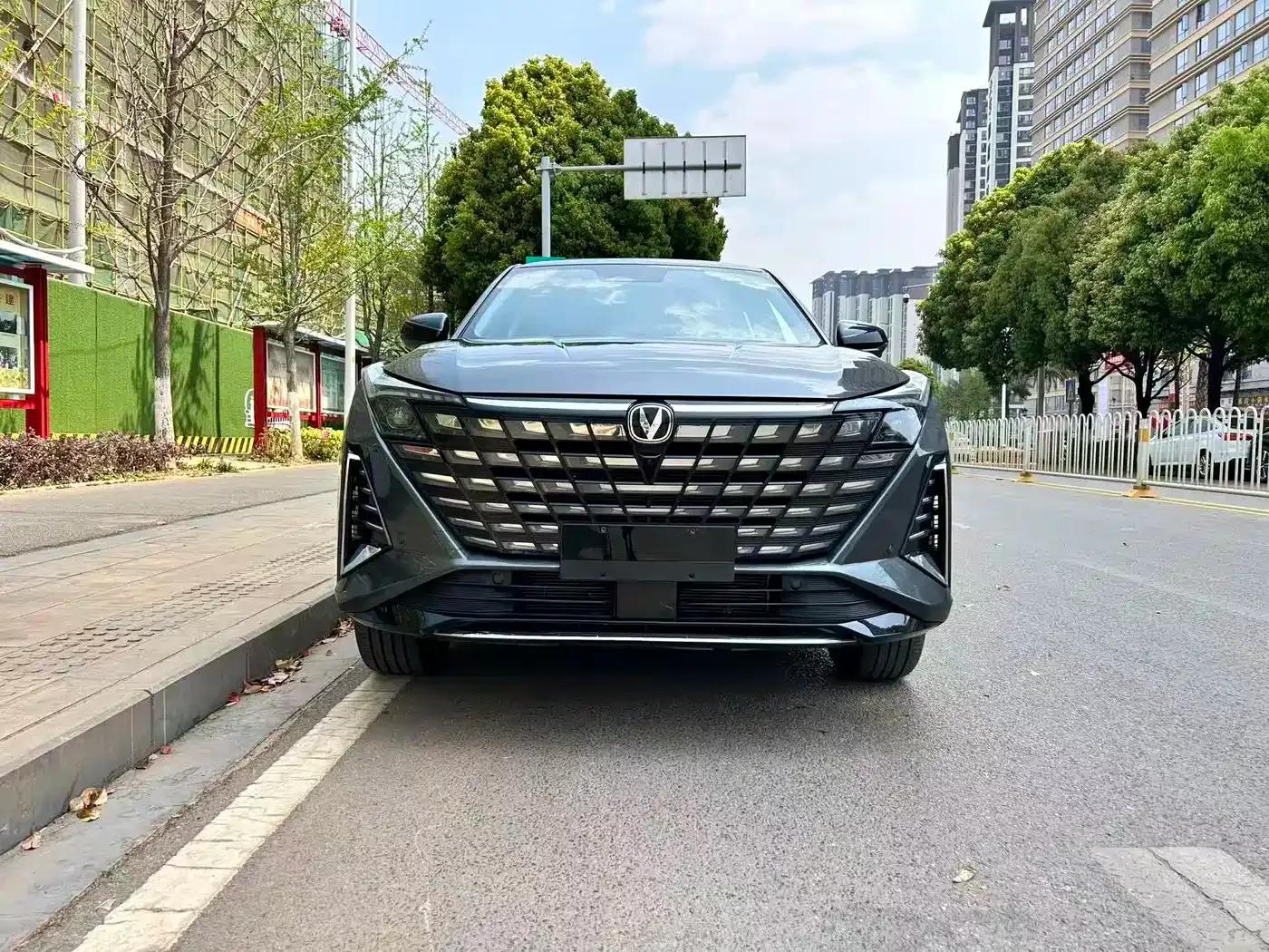 Changan UNI-Z 2025 1.5T Premium Edition — миниатюра 2