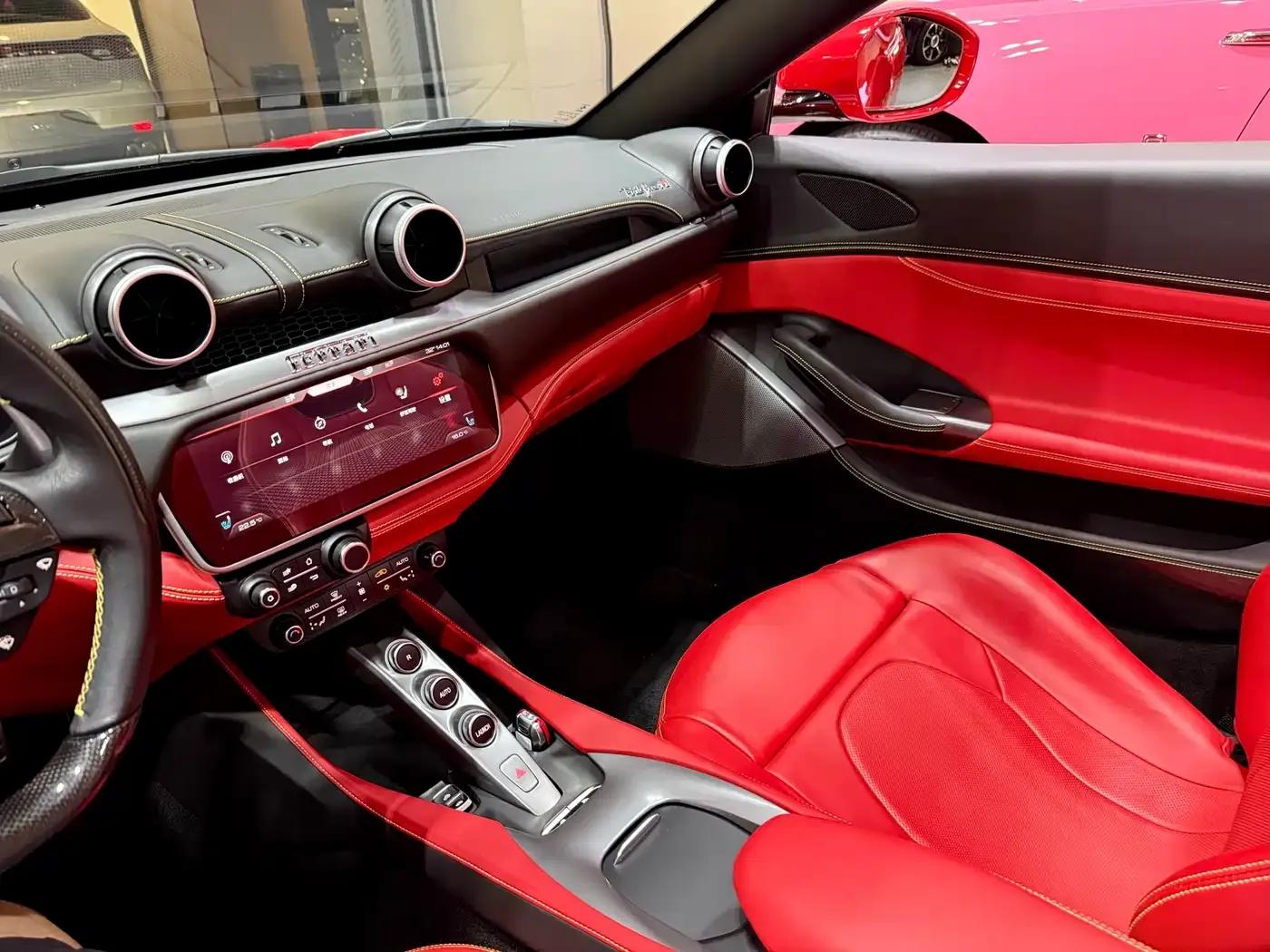 2021 Portofino 3.9T M — миниатюра 15