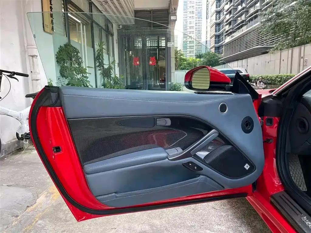 2013 F12berlinetta 6.3L Standard Model — миниатюра 12