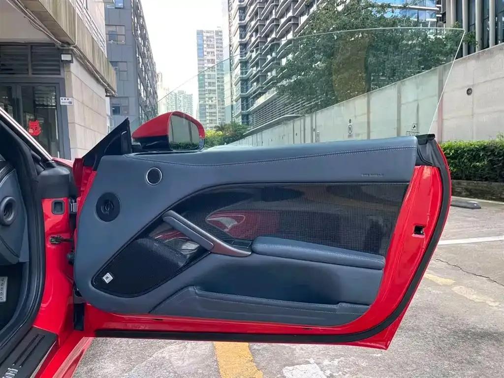 2013 F12berlinetta 6.3L Standard Model — миниатюра 20