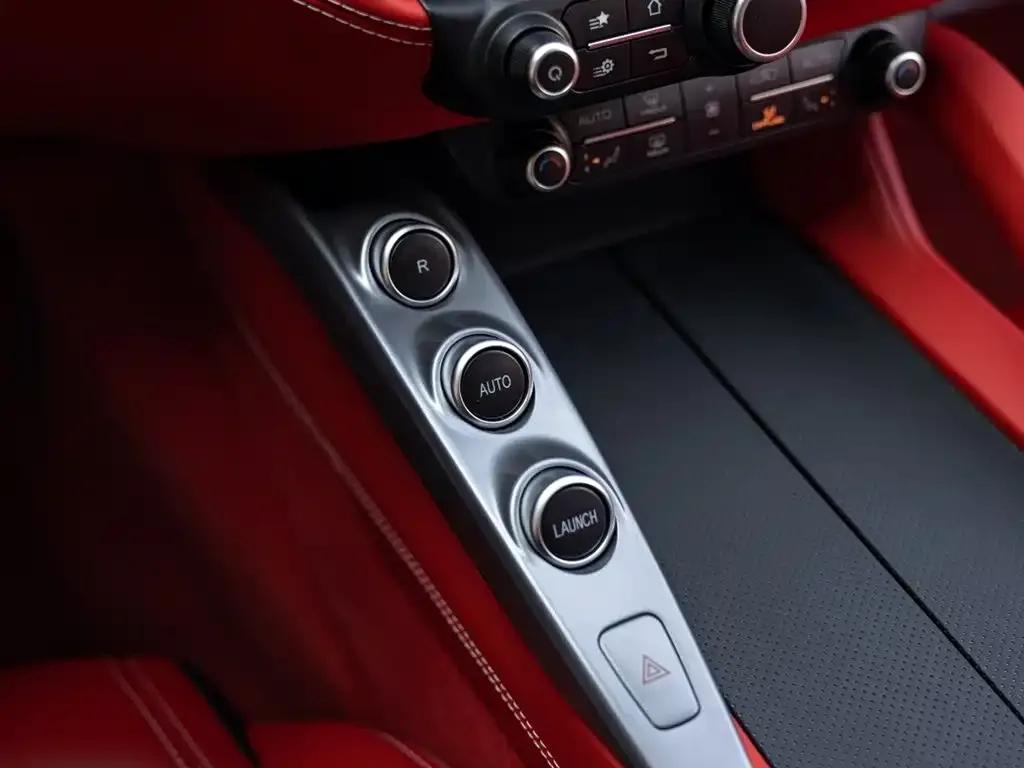 2017 GTC4Lusso 3.9T V8 — миниатюра 14