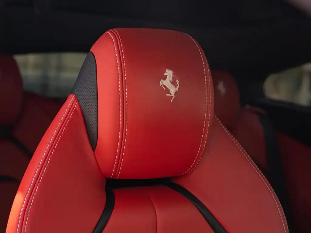 2017 GTC4Lusso 3.9T V8 — миниатюра 18