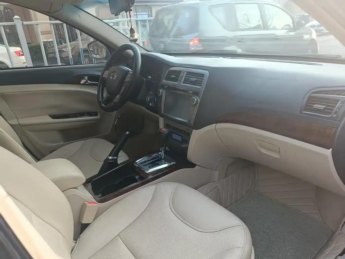 Trumpchi GA5 2012 2.0L Automatic Elite Edition — миниатюра 10
