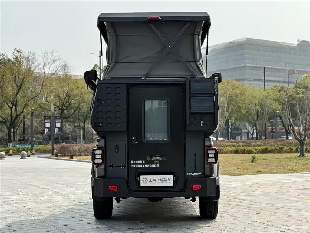 Gladiator 2023 3.6L Overland — миниатюра 23