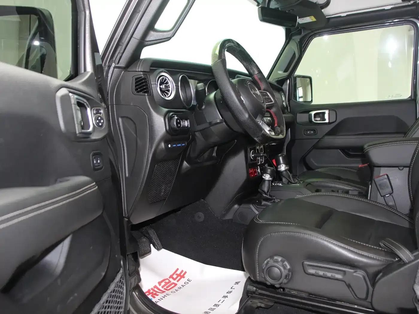 Jeep Wrangler New Energy 2021 Model 4-Door 2.0T 4xe Sahara — миниатюра 8