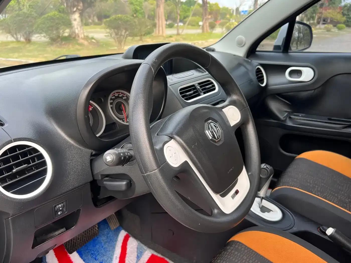 MG3SW 2015 1.5L AMT Elite — миниатюра 16