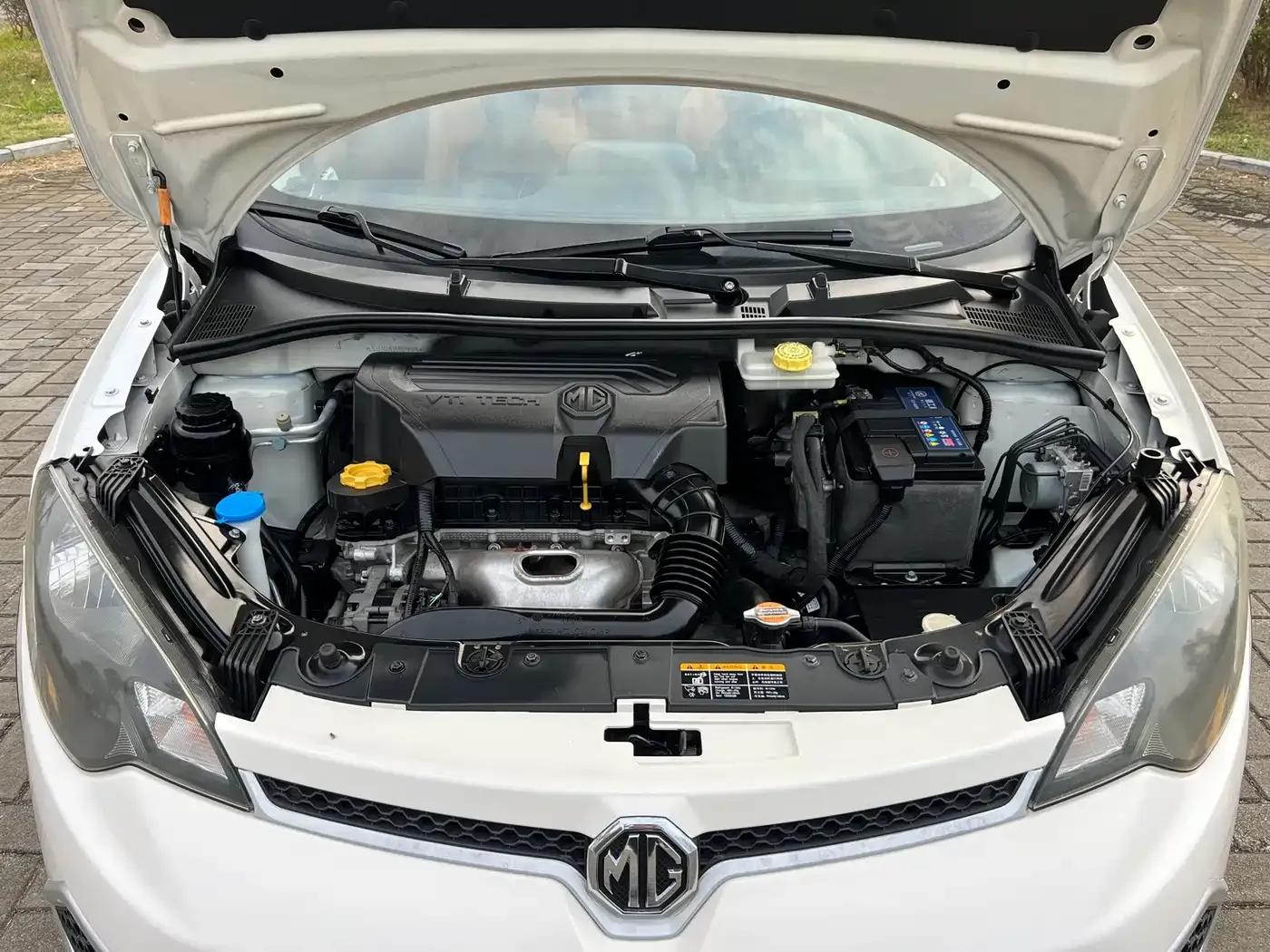 MG3SW 2015 1.5L AMT Elite — миниатюра 17