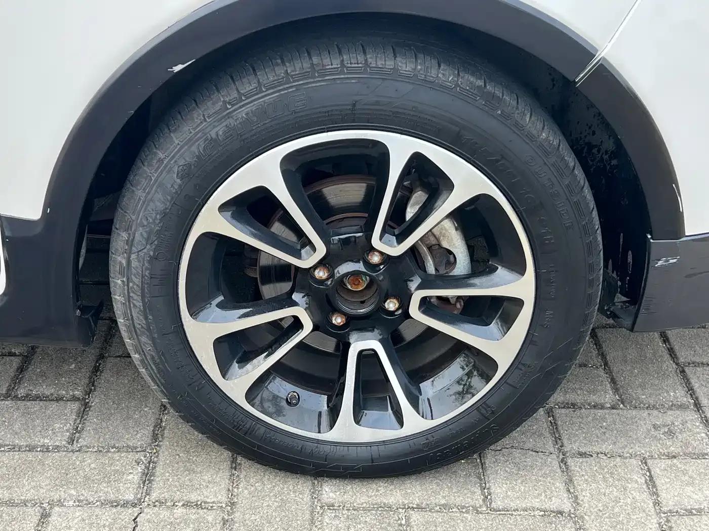 MG3SW 2015 1.5L AMT Elite — миниатюра 19
