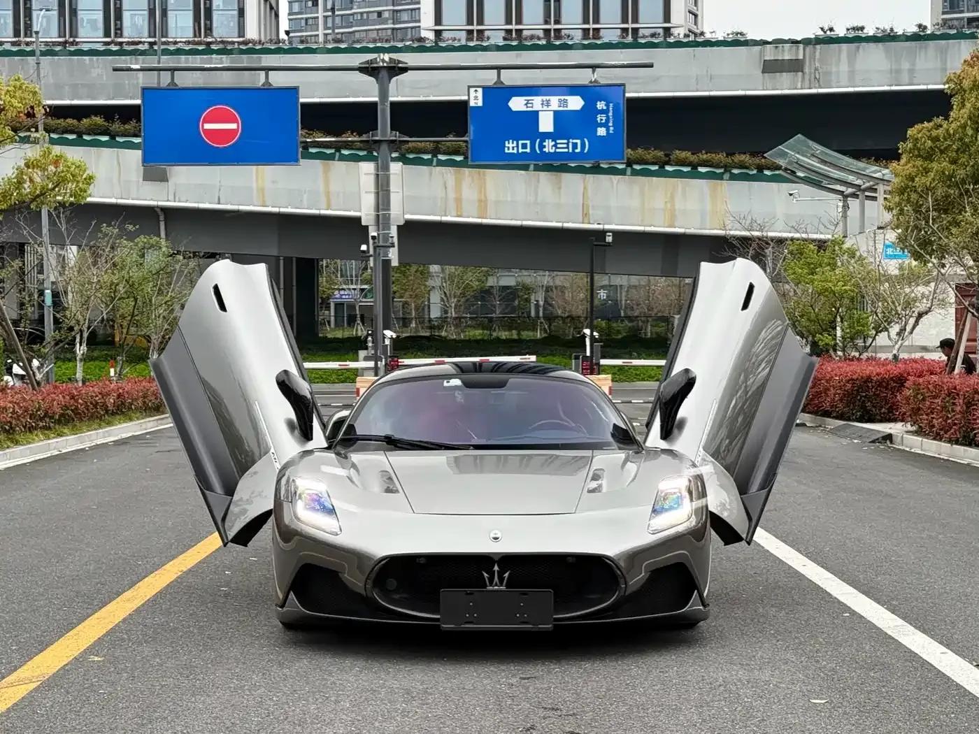 Maserati MC20 2020 3.0T Standard Edition — миниатюра 1