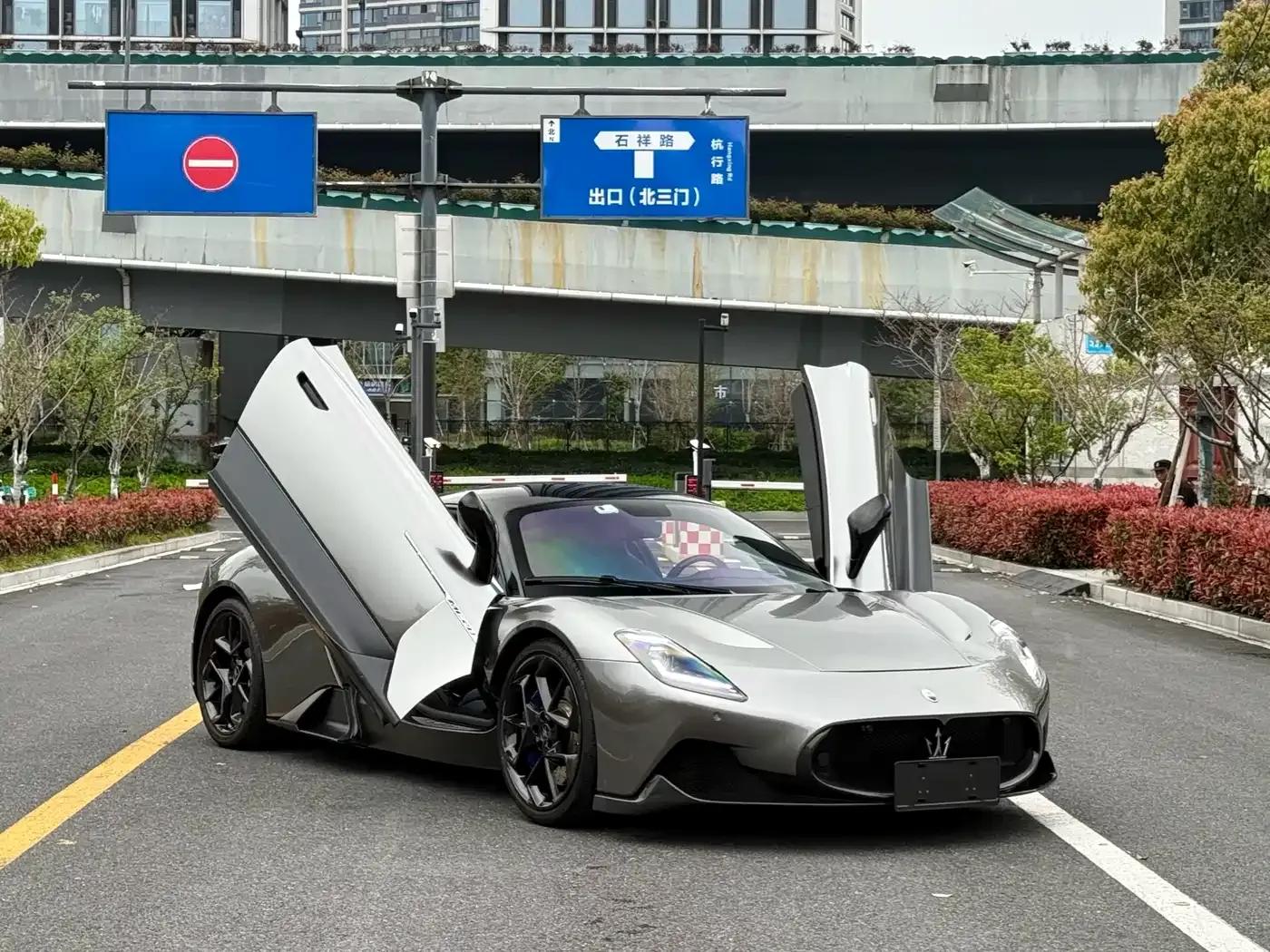 Maserati MC20 2020 3.0T Standard Edition — миниатюра 2