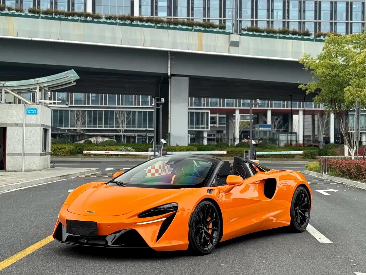 Artura 2025 3.0T Hybrid Spider — миниатюра 3
