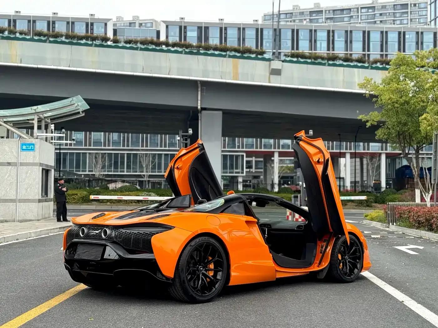 Artura 2025 3.0T Hybrid Spider — миниатюра 7