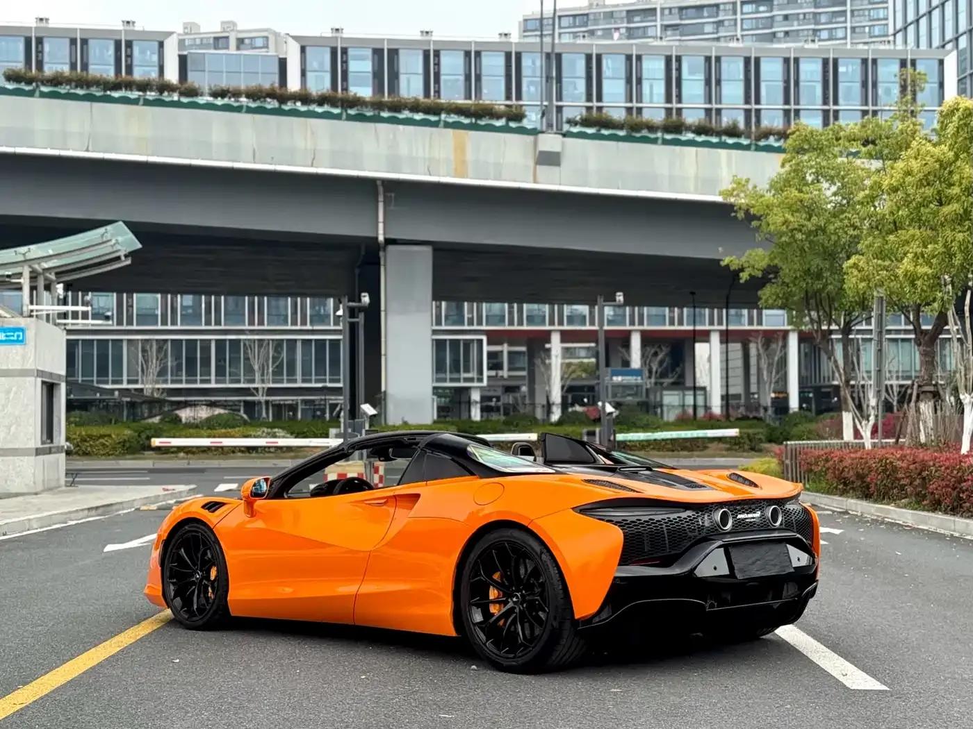 Artura 2025 3.0T Hybrid Spider — миниатюра 9