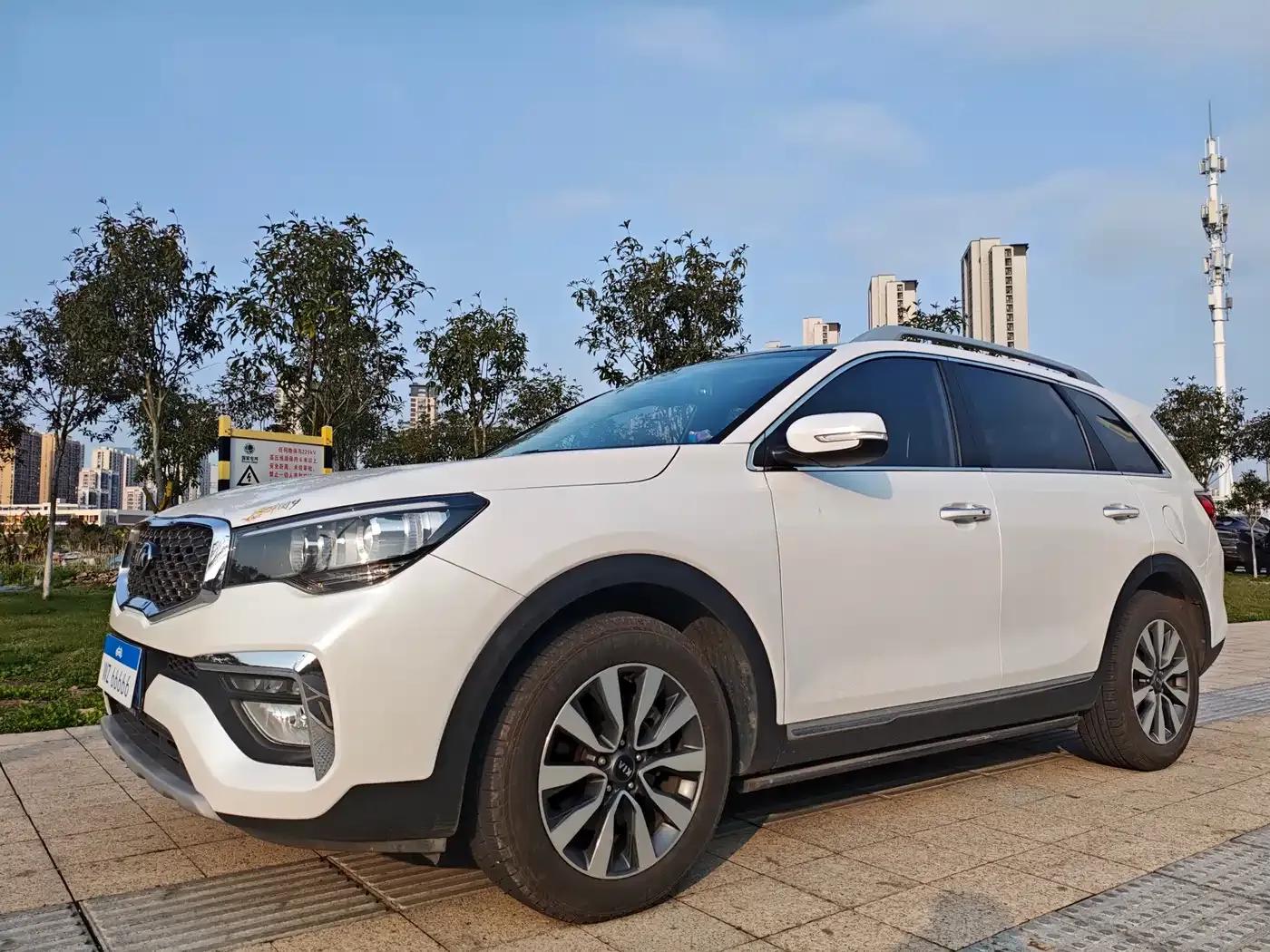 Kia KX7 2017 2.4L Automatic 2WD GLS 5-seater — миниатюра 2