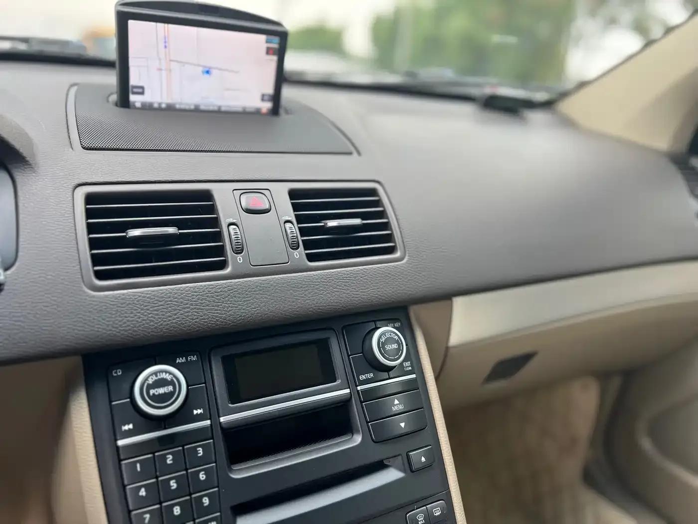 2014 XC Classic T5 Luxury Edition — миниатюра 14