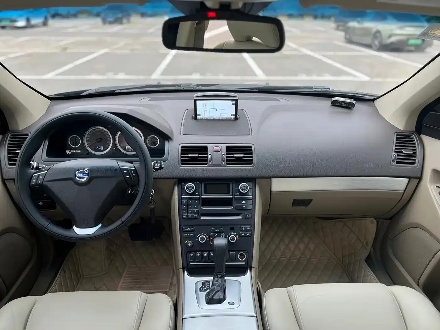 2014 XC Classic T5 Luxury Edition — миниатюра 18