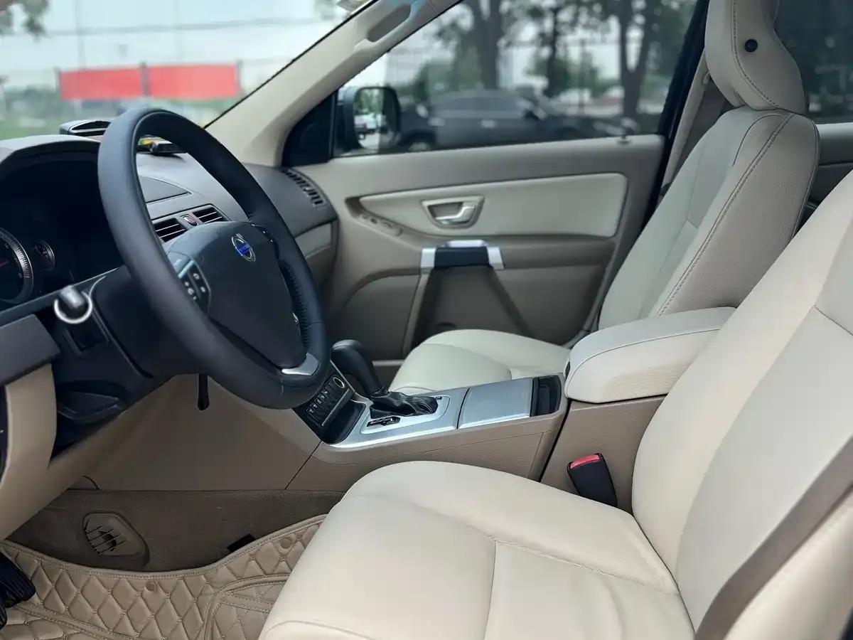2014 XC Classic T5 Luxury Edition — миниатюра 10