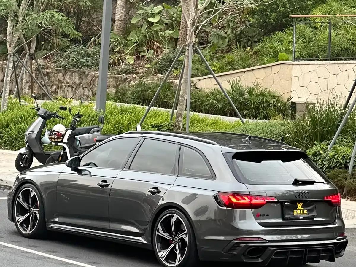 2023 Audi RS 4 RS4 Avant Obsidian Edition — миниатюра 3