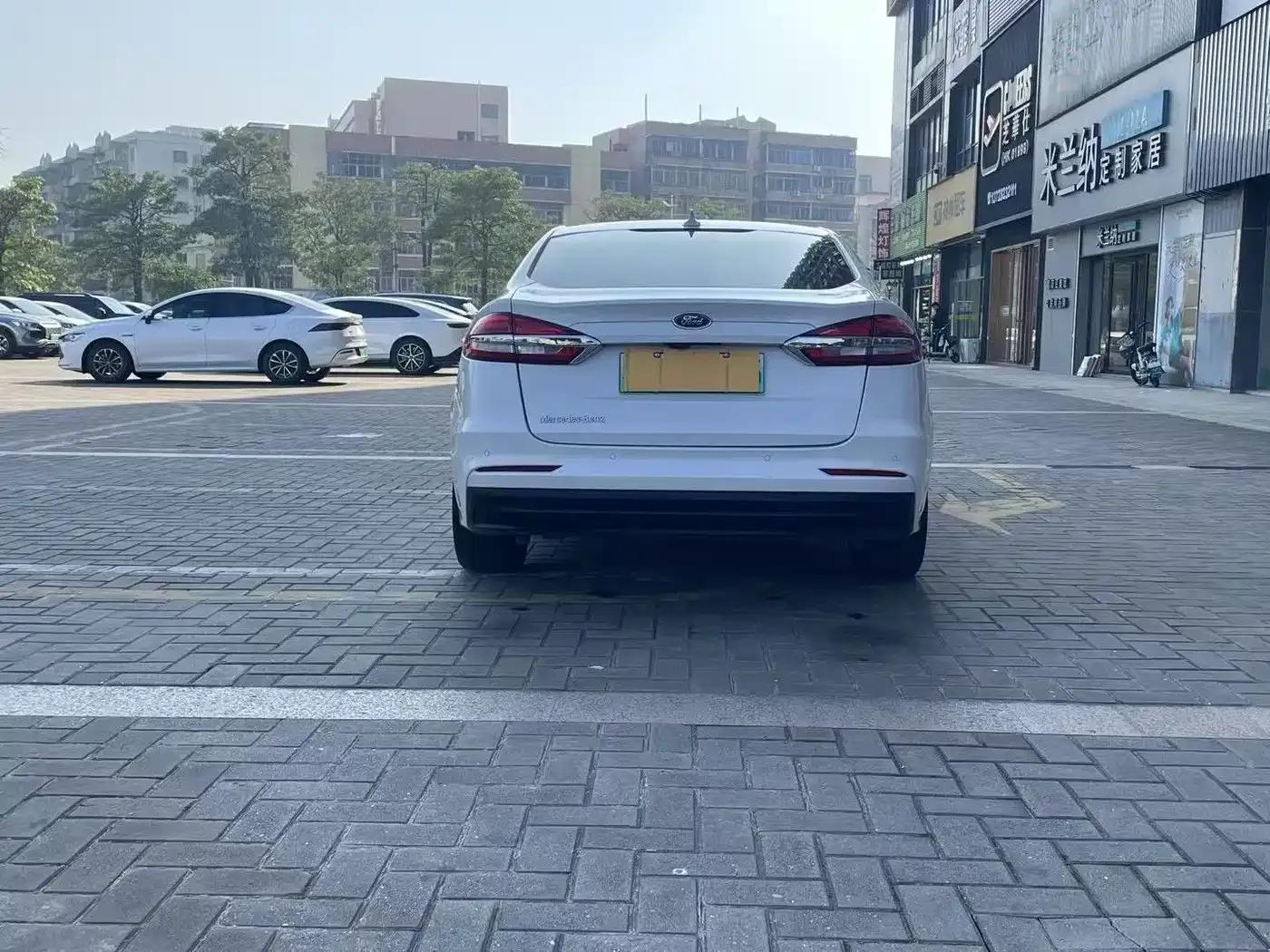Mondeo PHEV 2018 2.0 PHEV Intelligent Control Fashion Model (National VI Emission Standard) — миниатюра 5