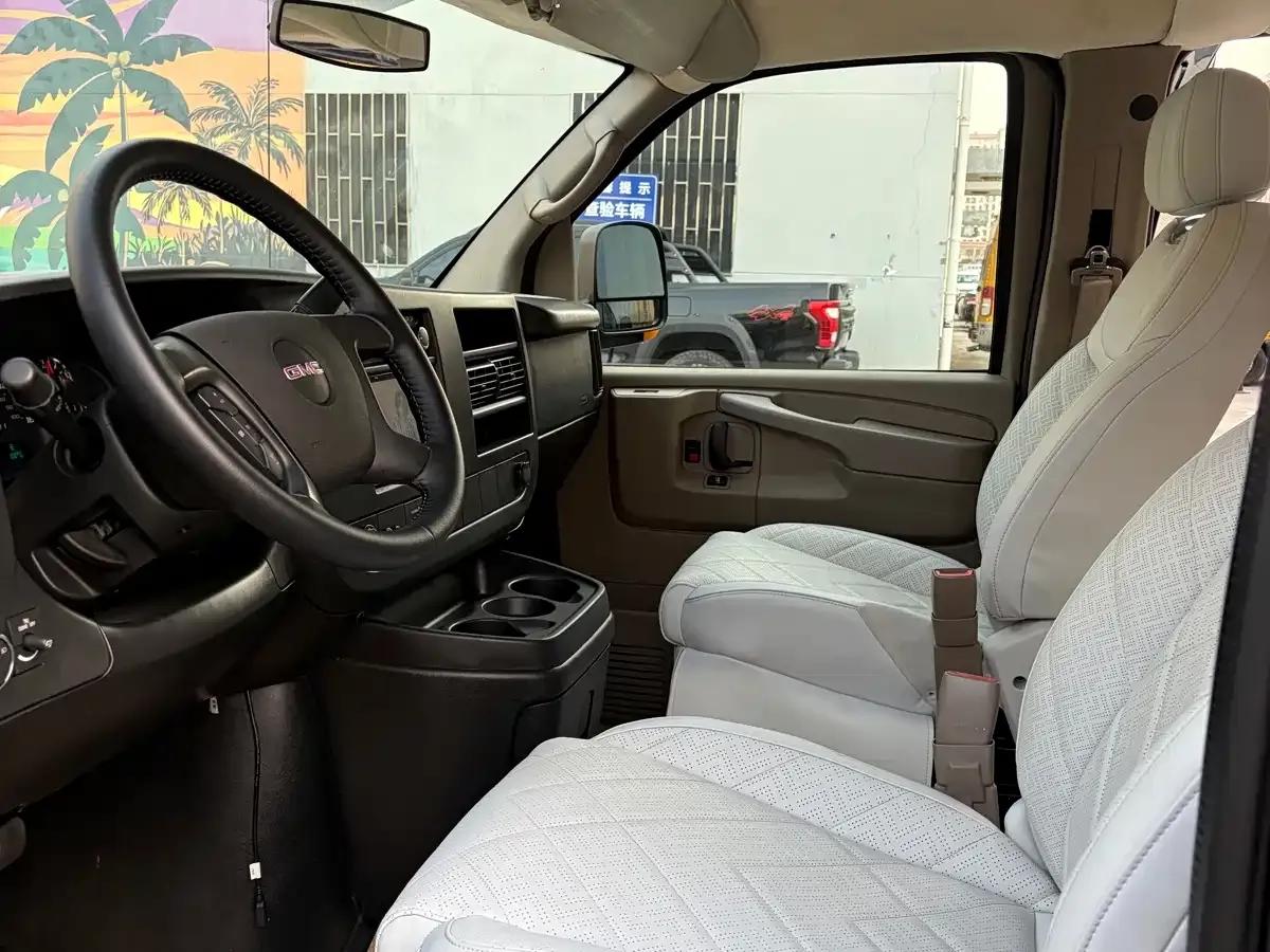 2016 SAVANA 6.0L G550L Elegant Collection Edition — миниатюра 13