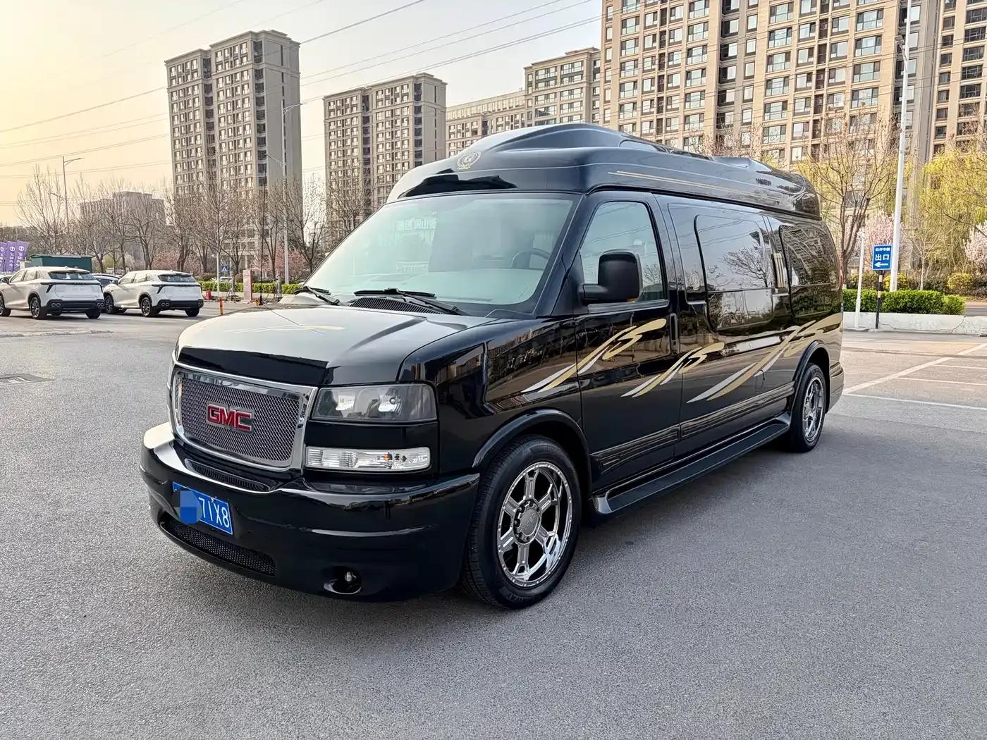 2016 SAVANA 6.0L G550L Elegant Collection Edition — миниатюра 3