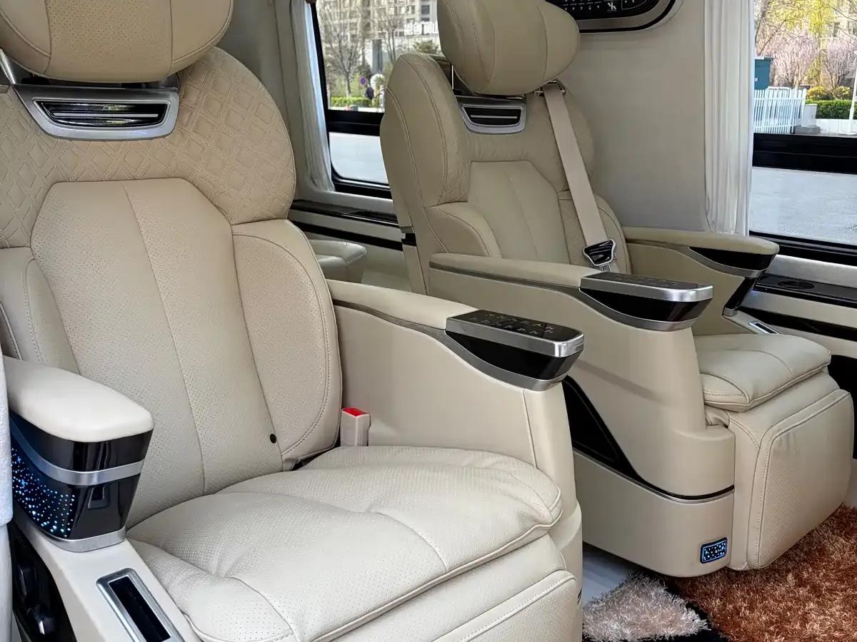2016 SAVANA 6.0L G550L Elegant Collection Edition — миниатюра 7