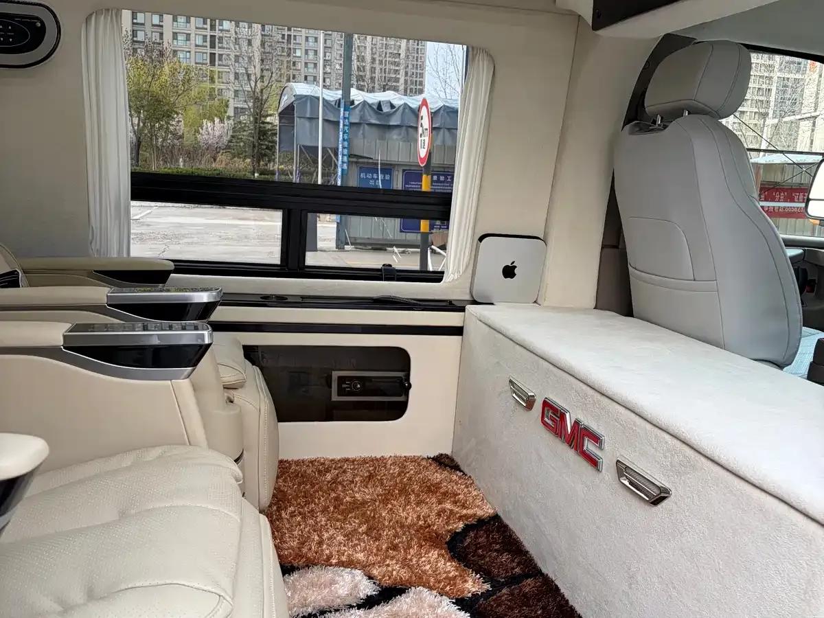 2016 SAVANA 6.0L G550L Elegant Collection Edition — миниатюра 8