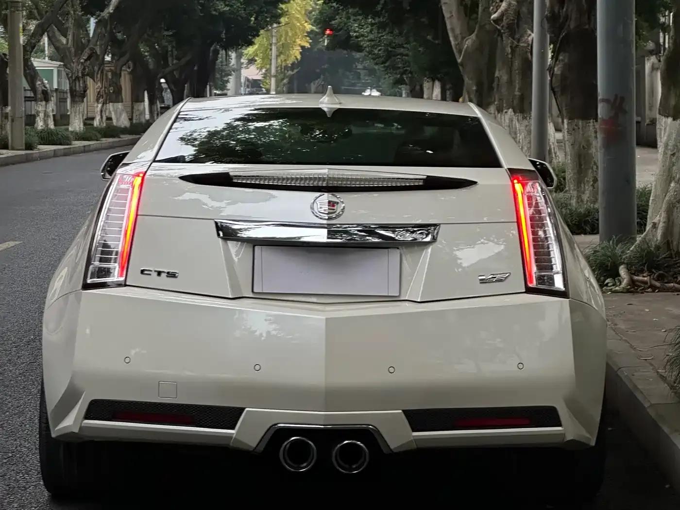 2012 Cadillac CTS (Imported) 6.2L CTS-V COUPE — миниатюра 2