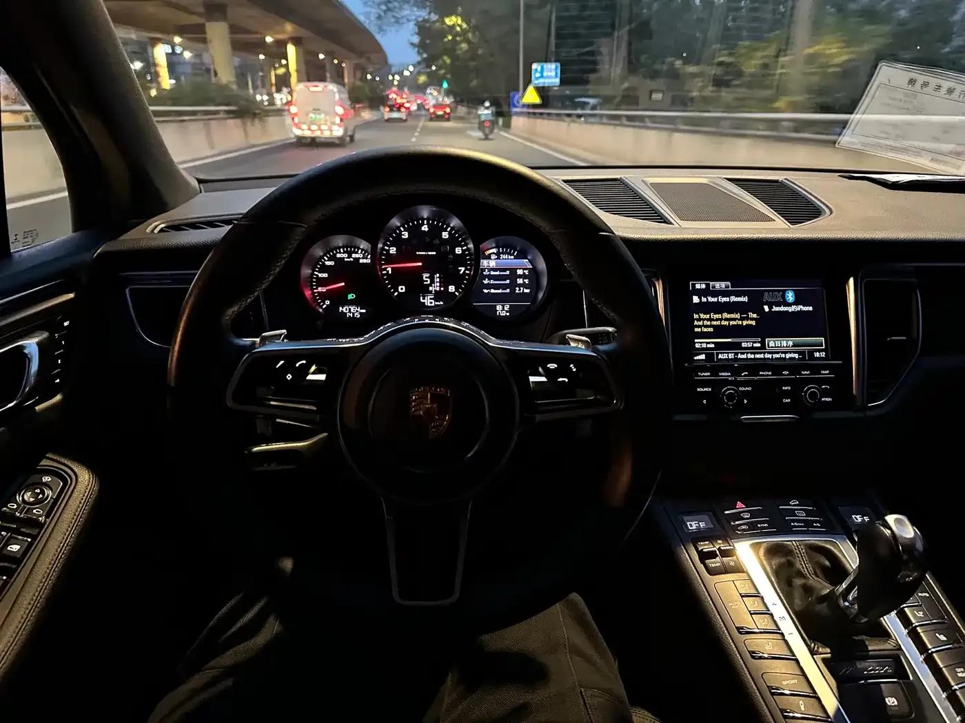 2012 Cadillac CTS (Imported) 6.2L CTS-V COUPE — миниатюра 11