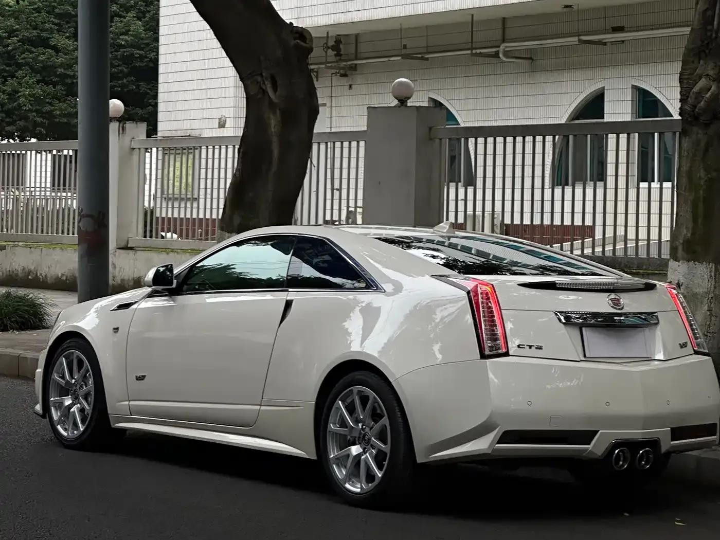 2012 Cadillac CTS (Imported) 6.2L CTS-V COUPE — миниатюра 3