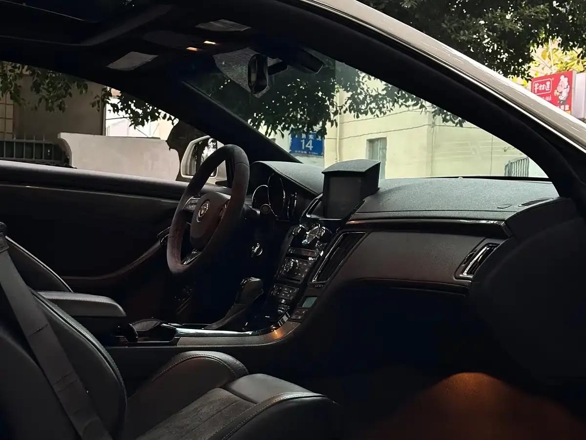 2012 Cadillac CTS (Imported) 6.2L CTS-V COUPE — миниатюра 9