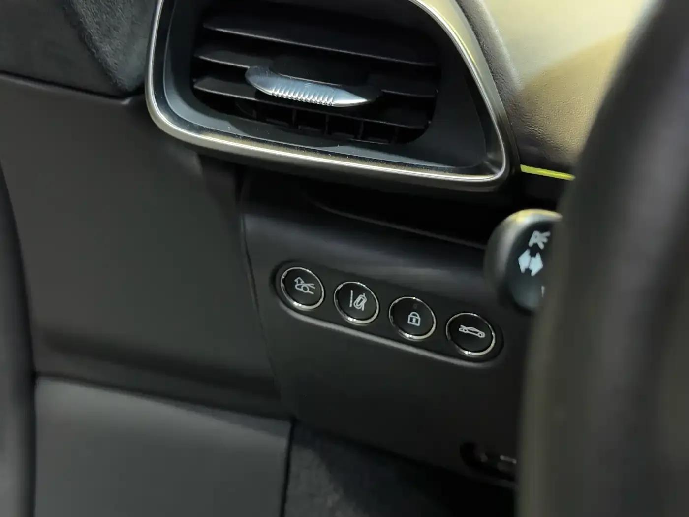 Artura 2023 3.0T Hybrid Standard Model — миниатюра 18