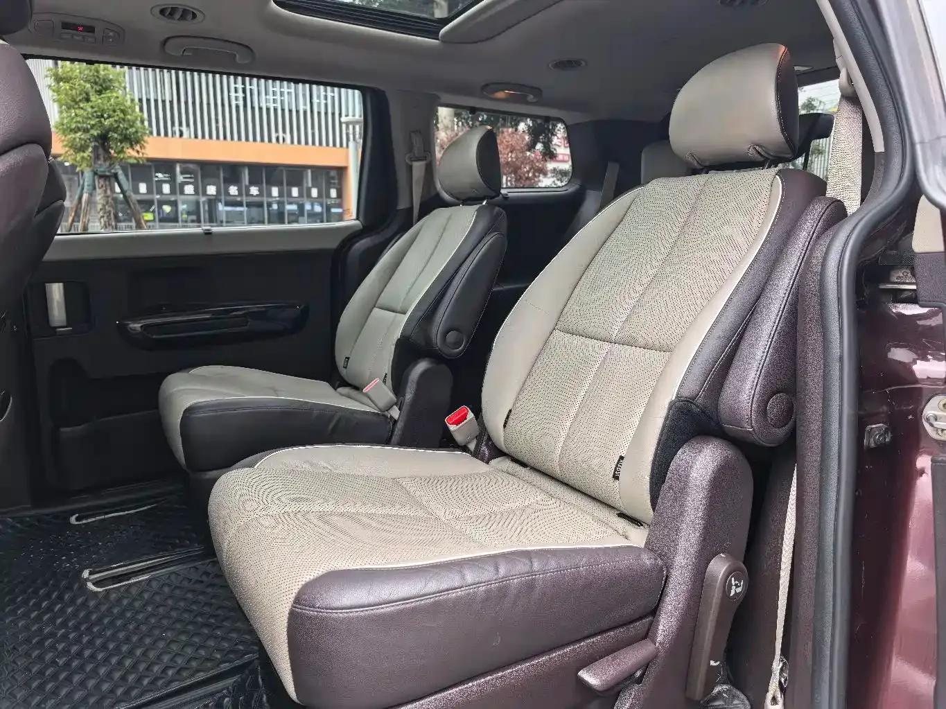 Carnival (Imported) 2015 3.3GDI Flagship Edition (National IV Emission Standard) — миниатюра 9