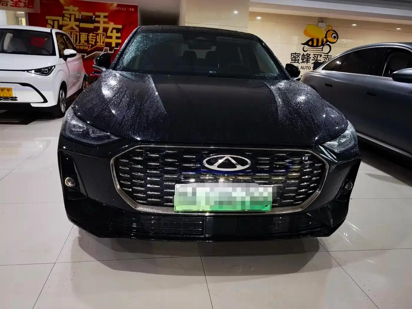 Fengyun A8L 2025 1.5TGDI 145km Luxury Edition — миниатюра 2